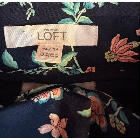 Loft floral Marissa Riviera pants size 0 measures as a 8/10 - Picture 11 of 12